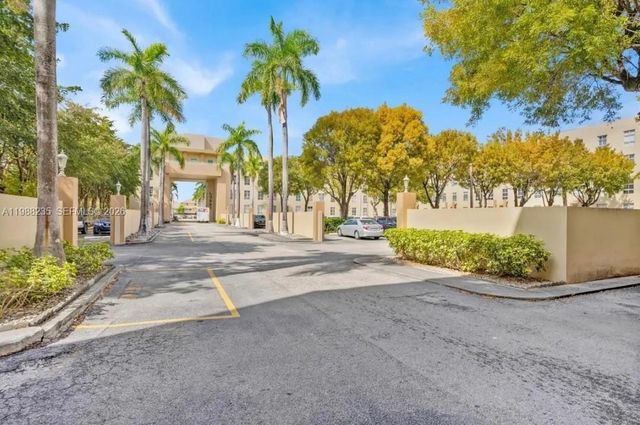 7420 W 20th Ave 243, Hialeah, FL 33016