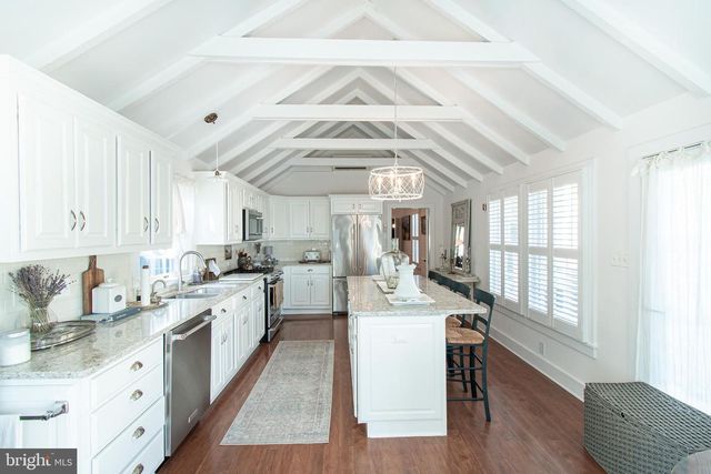 114 E CHEW AVE, Saint Michaels, MD 21663