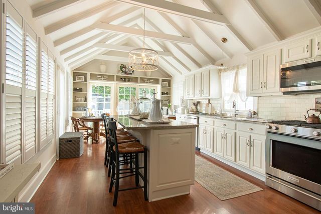 114 E CHEW AVE, Saint Michaels, MD 21663