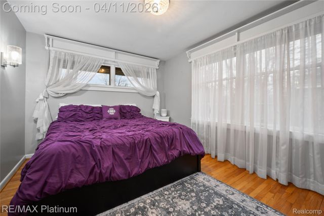 2454 N Middlebelt Road N, West Bloomfield Charter Township, MI 48324