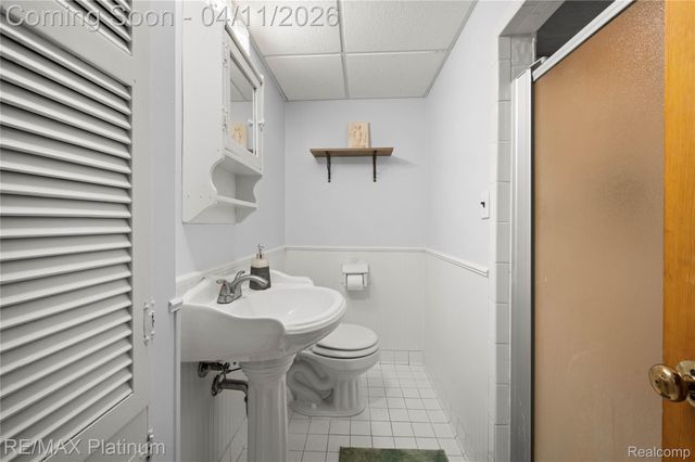 2454 N Middlebelt Road N, West Bloomfield Charter Township, MI 48324