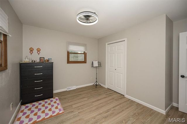 270 E Skyline Drive, Ballwin, MO 63011