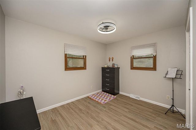 270 E Skyline Drive, Ballwin, MO 63011