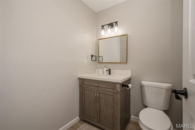 270 E Skyline Drive, Ballwin, MO 63011