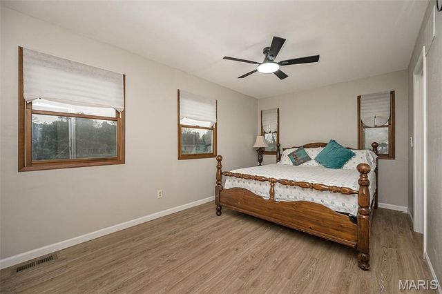 270 E Skyline Drive, Ballwin, MO 63011