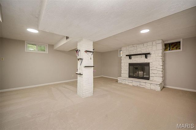 270 E Skyline Drive, Ballwin, MO 63011