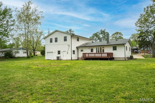 270 E Skyline Drive, Ballwin, MO 63011