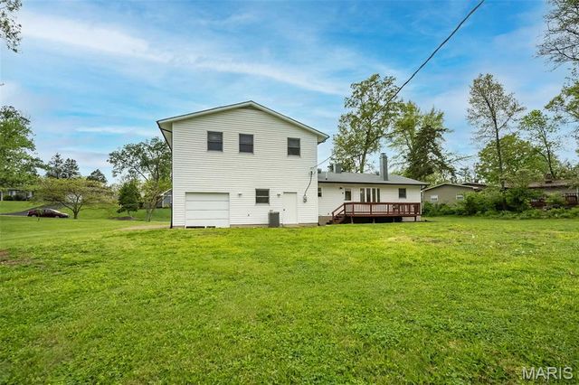 270 E Skyline Drive, Ballwin, MO 63011