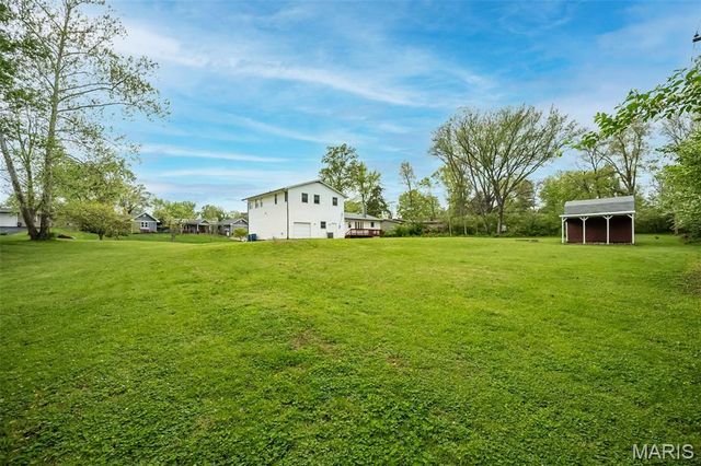 270 E Skyline Drive, Ballwin, MO 63011