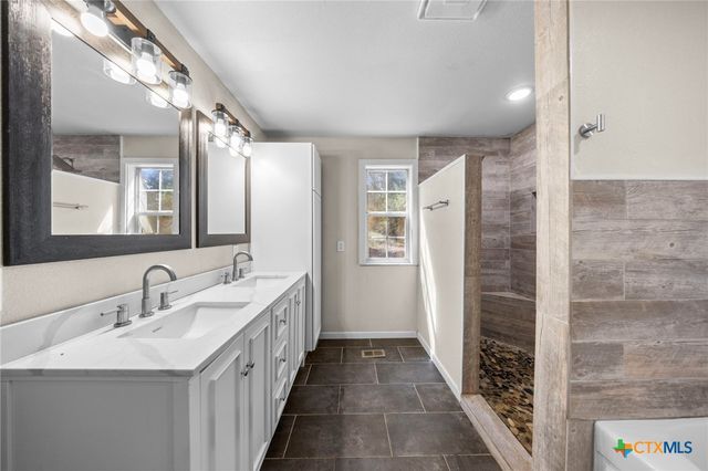 3692 Fm 2313, Kempner, TX 76539