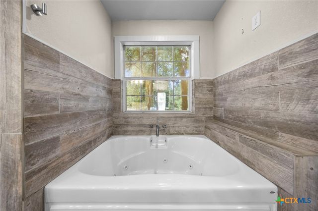 3692 Fm 2313, Kempner, TX 76539