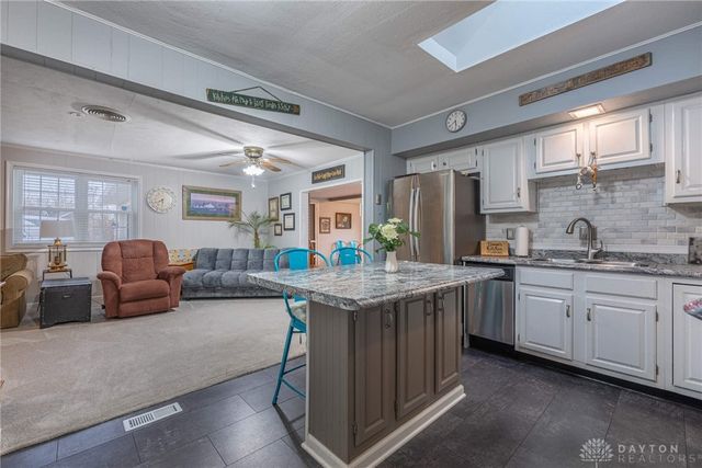 1808 Burnside Drive, Miamisburg, OH 45342