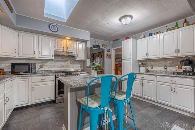 1808 Burnside Drive, Miamisburg, OH 45342