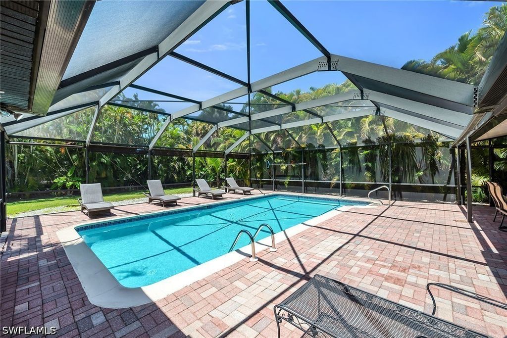 146 Greenbrier ST, Marco Island, FL 34145