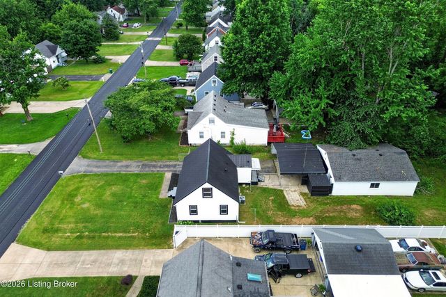 4868 Brenda Dr, Louisville, KY 40219