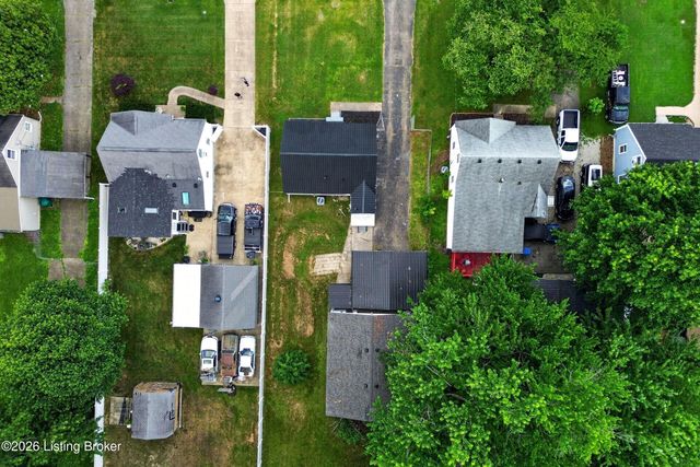 4868 Brenda Dr, Louisville, KY 40219