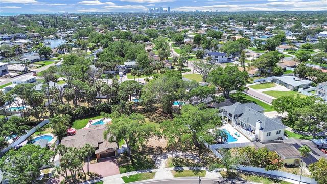 5438 BAYOU GRANDE BOULEVARD NE, St Petersburg, FL 33703