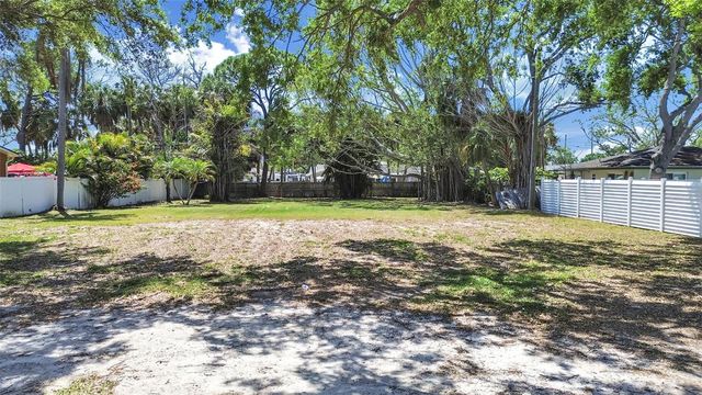 5438 BAYOU GRANDE BOULEVARD NE, St Petersburg, FL 33703