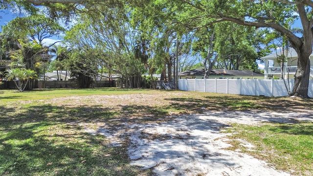 5438 BAYOU GRANDE BOULEVARD NE, St Petersburg, FL 33703
