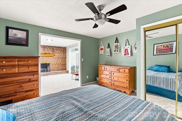 216 Dundeve Circle, Hendersonville, NC 28792
