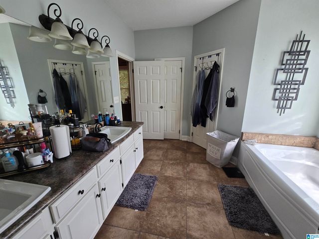 1633 BALSA CIRCLE, Tuscaloosa, AL 35405
