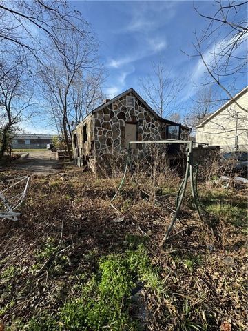 207 Campbell Street, Berryville, AR 72616