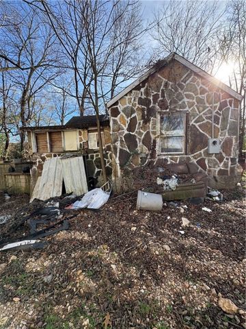 207 Campbell Street, Berryville, AR 72616