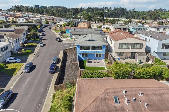 99 Parnell Avenue, Daly City, CA 94015