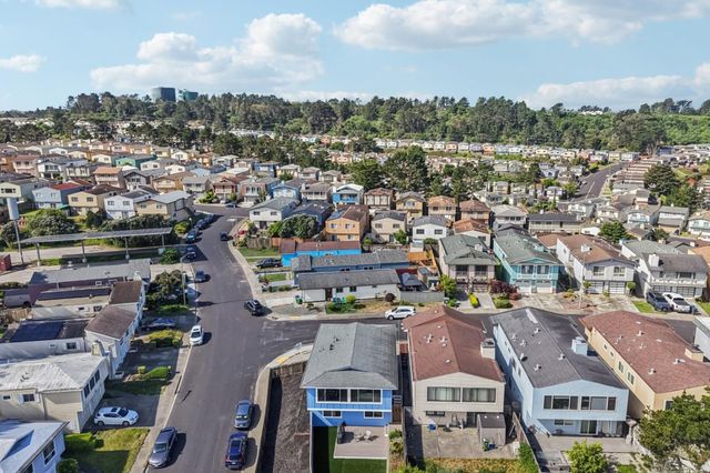 99 Parnell Avenue, Daly City, CA 94015