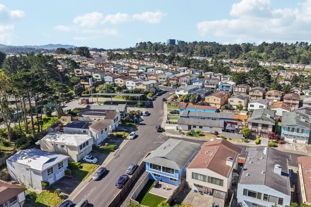 99 Parnell Avenue, Daly City, CA 94015