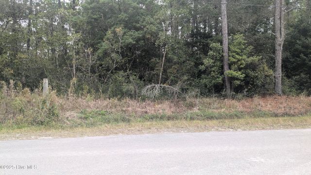 498 Redwood Drive, Southport, NC 28461