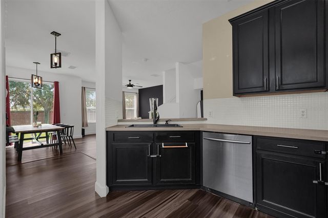 1933 ESTANCIA CIRCLE 1933, Kissimmee, FL 34741