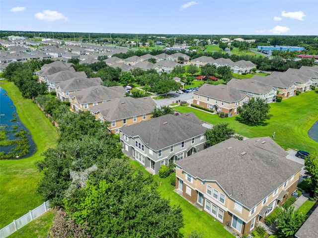 1933 ESTANCIA CIRCLE 1933, Kissimmee, FL 34741