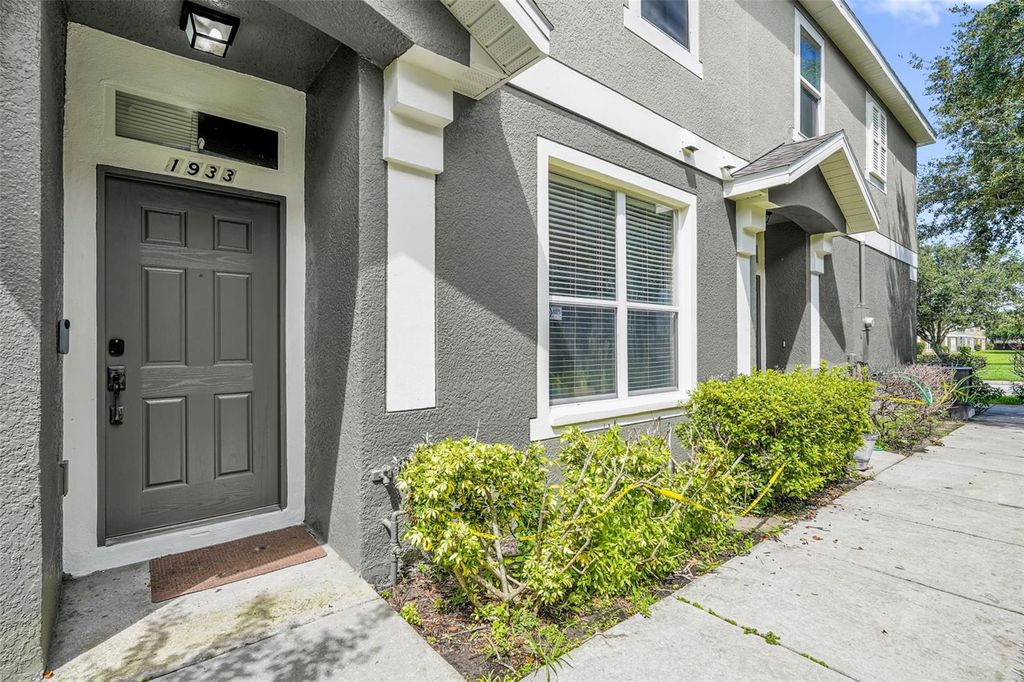 1933 ESTANCIA CIRCLE 1933, Kissimmee, FL 34741