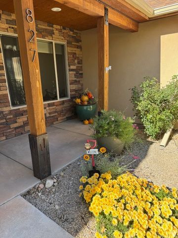 827 N PALISADE DR, Moab, UT 84532