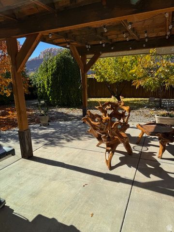 827 N PALISADE DR, Moab, UT 84532