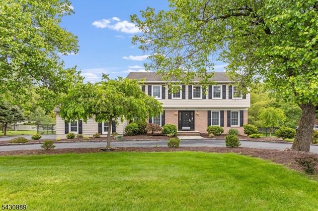 78 Forest Way, Hanover Twp., NJ 07950