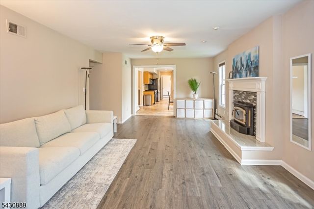 78 Forest Way, Hanover Twp., NJ 07950