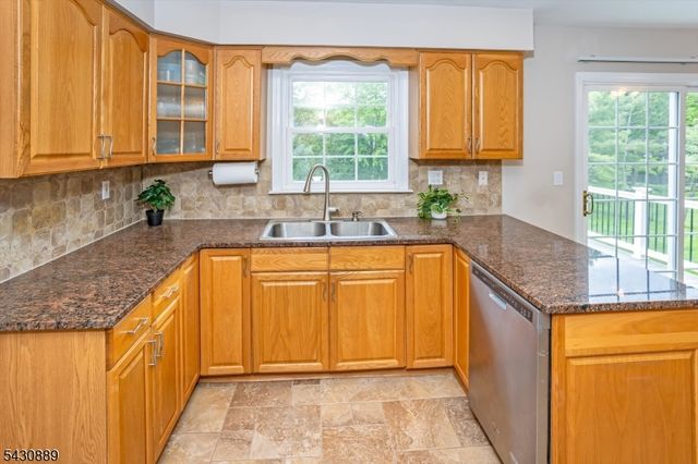 78 Forest Way, Hanover Twp., NJ 07950