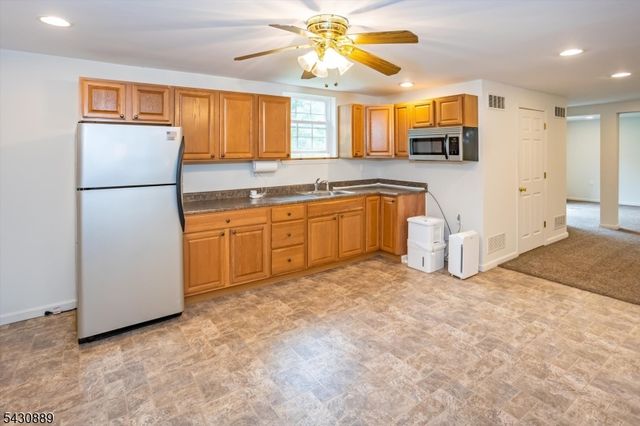 78 Forest Way, Hanover Twp., NJ 07950