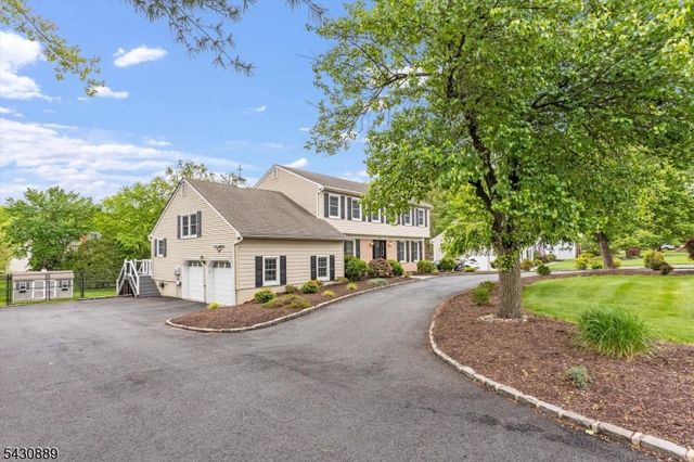 78 Forest Way, Hanover Twp., NJ 07950
