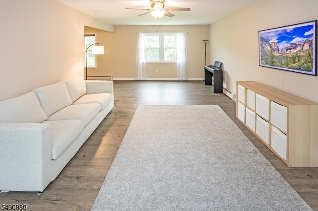 78 Forest Way, Hanover Twp., NJ 07950