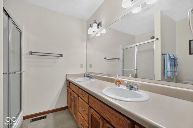 824 Westgate Drive, Anderson, IN 46012
