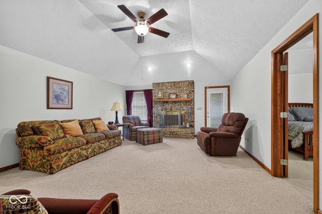 824 Westgate Drive, Anderson, IN 46012