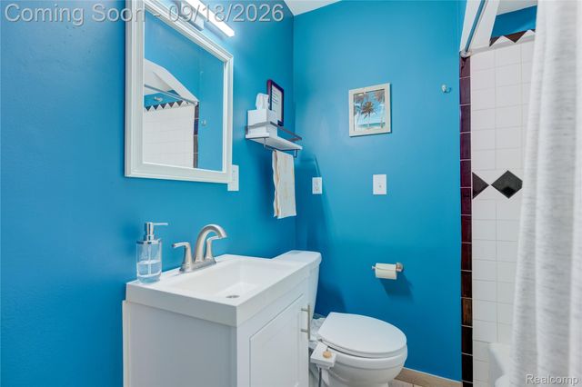 88 Amherst Road, Pleasant Ridge, MI 48069