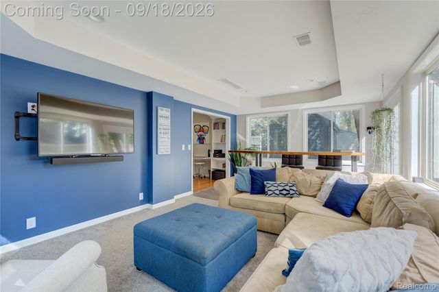 88 Amherst Road, Pleasant Ridge, MI 48069
