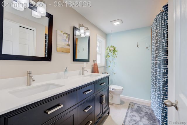 88 Amherst Road, Pleasant Ridge, MI 48069