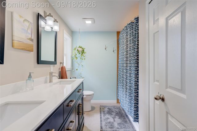 88 Amherst Road, Pleasant Ridge, MI 48069