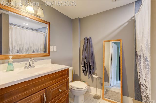 88 Amherst Road, Pleasant Ridge, MI 48069