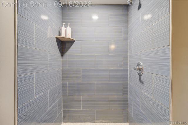 88 Amherst Road, Pleasant Ridge, MI 48069